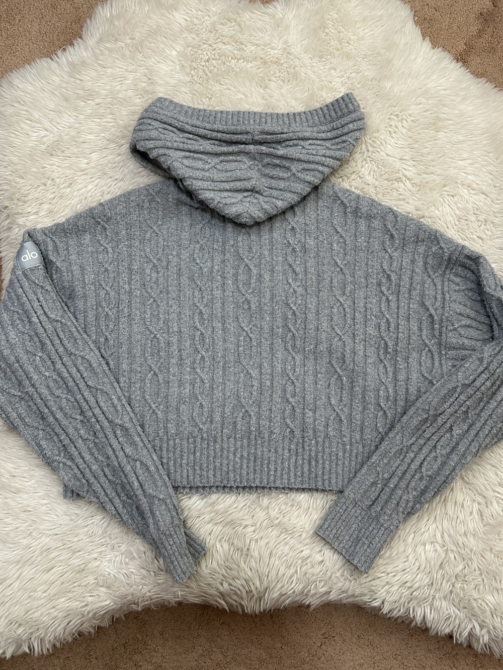 ALO Yoga Cable knit Winter Bliss hoodie & Bliss Pant Matching Set - Picture 10 of 16